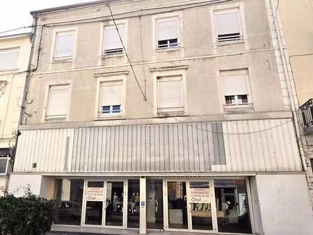 local commercial 1 304 m²