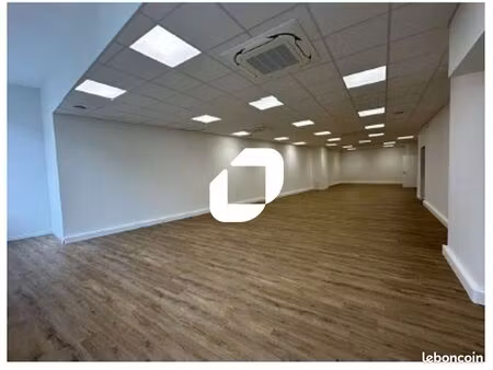 bureaux 145 m²