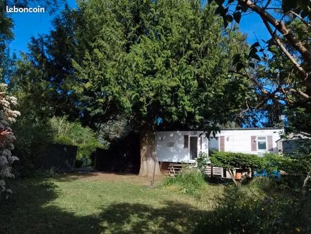 mobil-home sur terrain de 500 m² sans vis-à-vis dans écrin de verdure