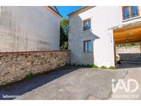triplex 5 pièces 75 m²