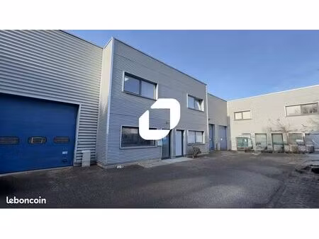 local d'activité 204 m²