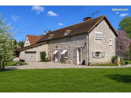 maison 5 pièces 165 m²