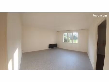 studio non meublé