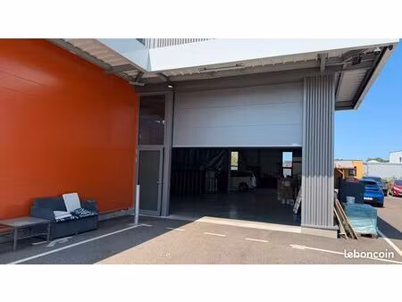 entrepôt - atelier de 250 m² à louer
