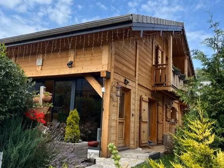 chalet poteaux poutres récent