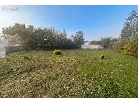terrain 390 m² breval