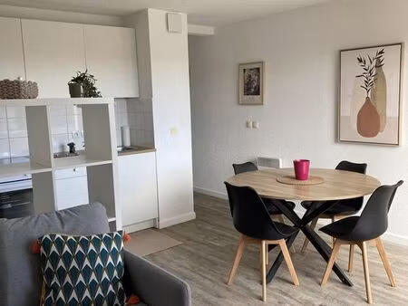 appartement t2 en duplex – 44m² – location meublé – le mans  quartier gazonfier – proche h