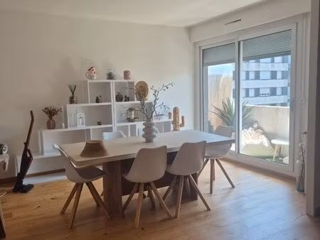 loue appartement lumineux hyper-centre