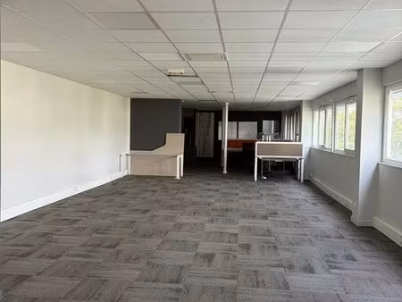 bureaux 91 m² le mans