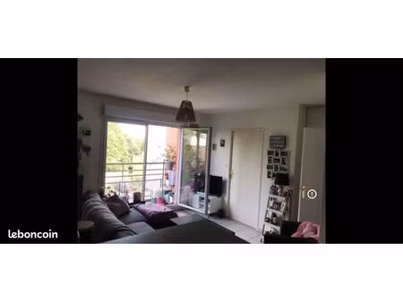 à louer appartement type 2 avec balcon et parking
