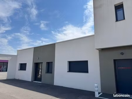 local professionnel 120 m² environ à louer