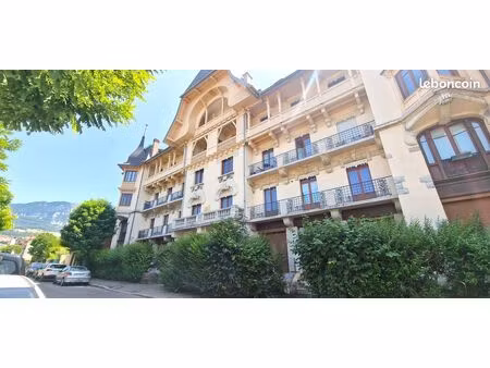 appartement 2 pièces 64 m²