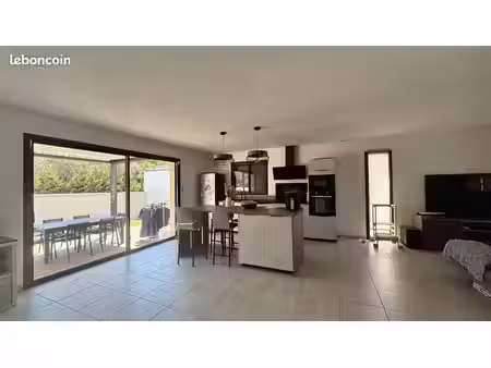 villa 5 pièces 88 m²