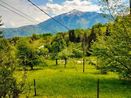chalet 18 m2 avec 1760m2 de terrain
