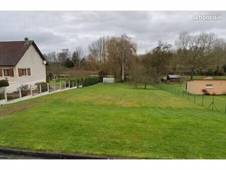 terrain 1 055 m² hangest sur somme