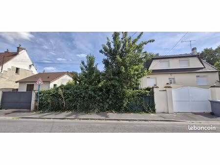 terrain 311 m² mitry-mory