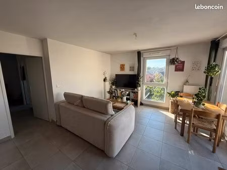 bel appartement 3 pièces 62 m2