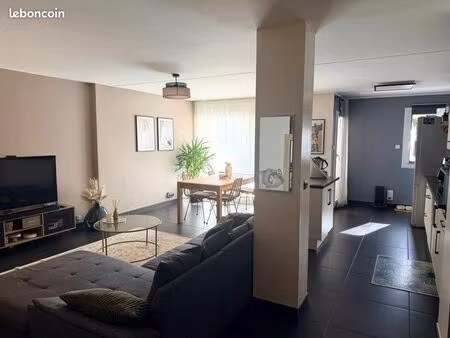 t3 rénové 77 m² – garage  cave  balcon – dpe c