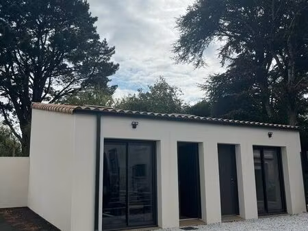charmant t1 meublé avec mezzanine - proche centre-ville de la roche-sur-yon
