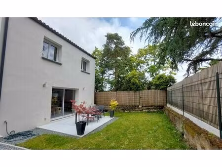 maison récente et impeccable 84 m² · 3 chambres · jardin sans vis-à-vis & 2 places de park