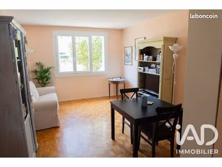 appartement 3 pièces 56 m²