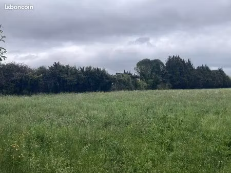 terrain à bâtir de 650 m² à l'isle-sur-la-sorgue (84)