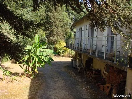 la creche : maison d'habitation en bord de sèvres niortaise / centre ville / proche commer