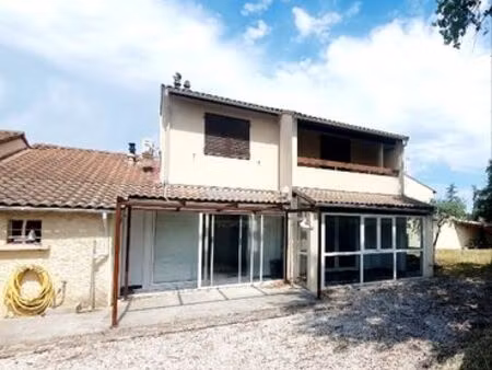 maison familiale rénovée idéalement située