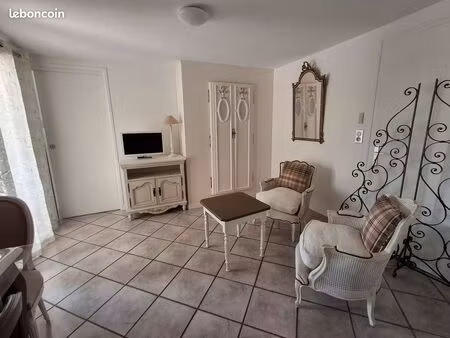 t2 meuble pour étudiants proche aix les bains
