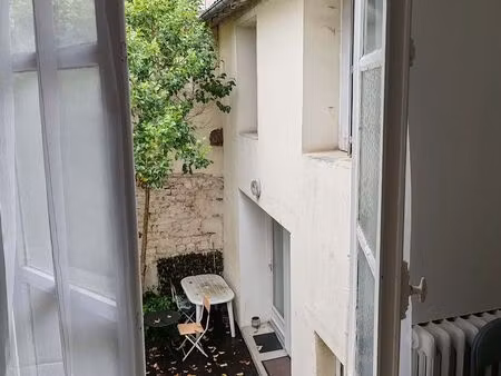 studio meublé – centre-ville poitiers – disponible immédiatement – 395 cc