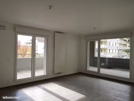 appartement 3 pièces 67 m²