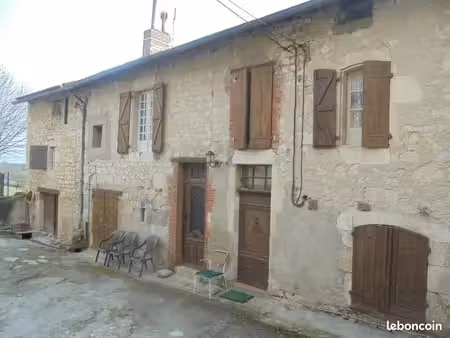 maison de village 311500