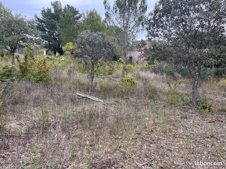 terrain à bâtir de 3750 m² à la bastidonne (84)