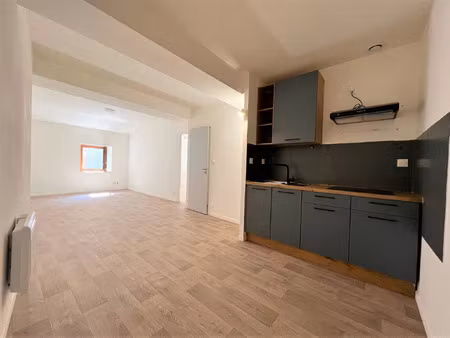 location appartement 2 pièces 49 m² à caussade (82300)