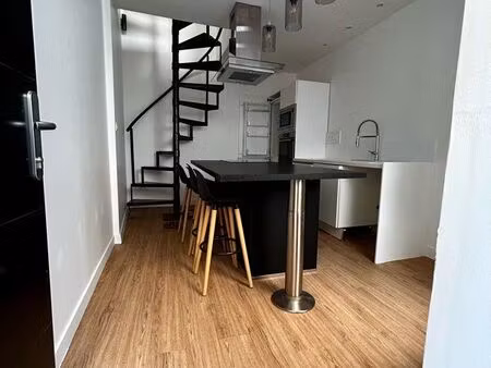 maison de ville 47 m² avec 2 chambres et 2 salles d’eau sans frais d’agence