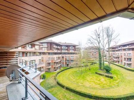 appartement à louer à auderghem € 1.750 (lqk8w) - skyline renting | zimmo