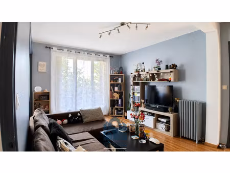 appartement 4 pièces avec balcon  garage  stationnement et c