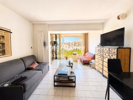 appartement de 32m² avec parking à gassin