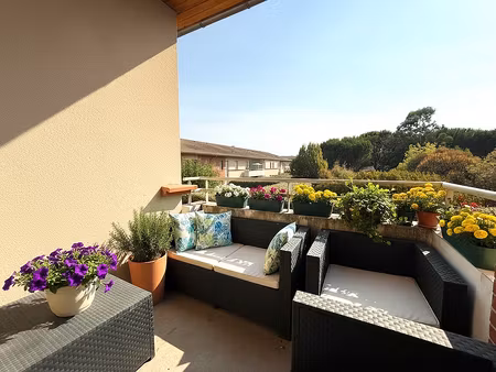 appartement toulouse 2 pièces avec terrasse et parking