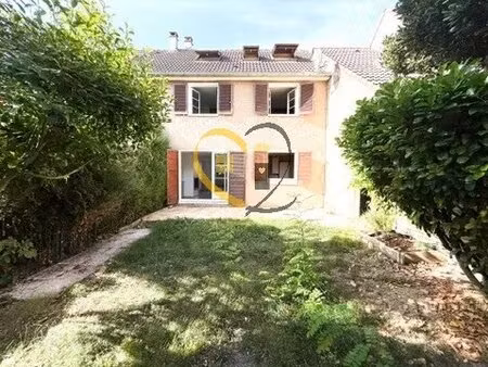maison familiale 9 pièces – 155 m² – centre historique de fontenay-le-fleury (proche versa