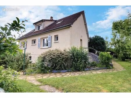 maison 6 pièces 135 m²