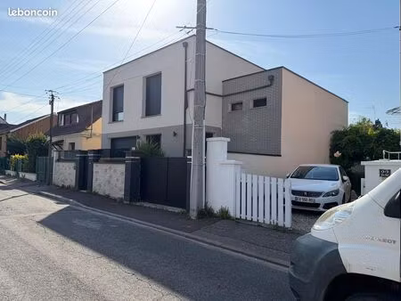 maison moderne meublé situé sotteville-lès-rouen