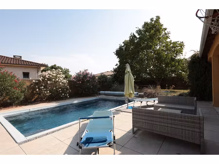 villa de 2006 plain-pied 146 m2 hab à 10 min du centre ville