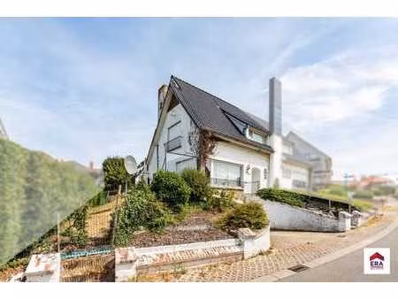 maison semi-mitoyenne près de la plage