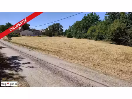 terrain plat à batir de1732 m²