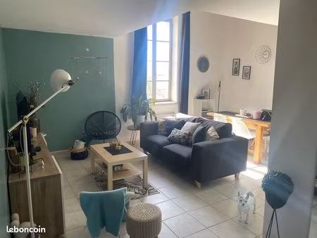 t3 duplex de 82m² centre de courthézon