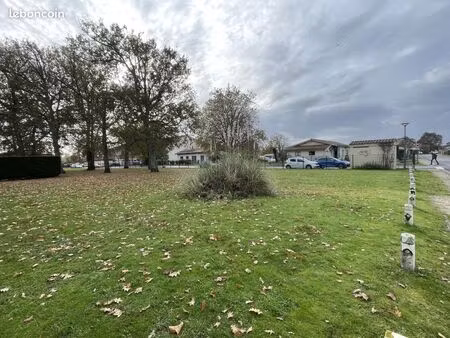 terrain 604 m² hourtin