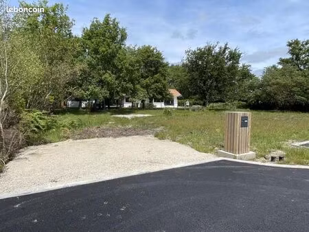 terrain 732 m² hourtin