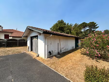 vente terrain  680.00m²  soustons