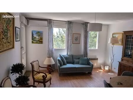 t3 lumineux (64m²) + garage en résidence sénior services - avignon intra-muros